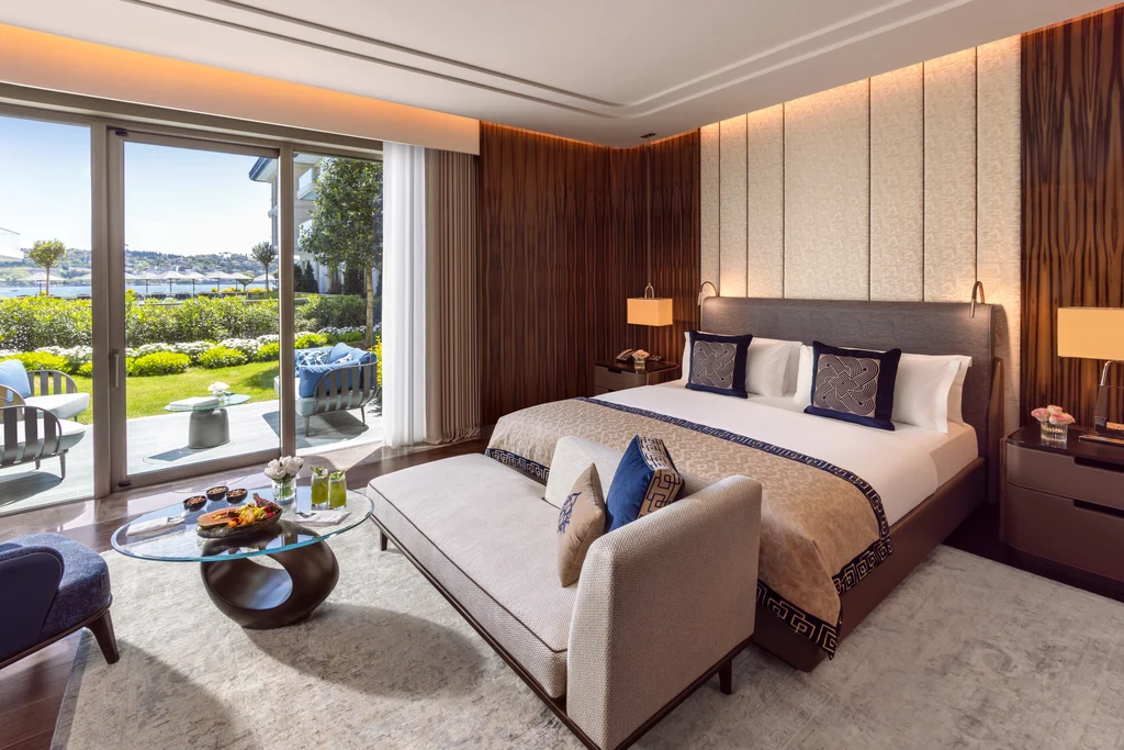 Mandarin Bosphorus Room