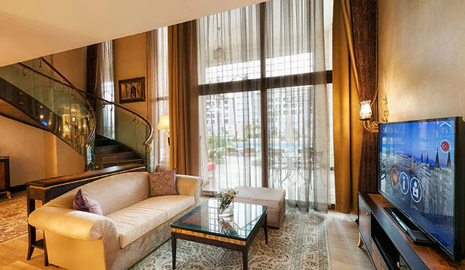 Duplex Suite with Private Pool