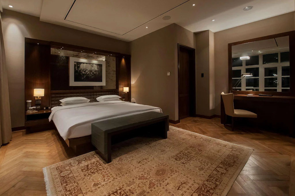 Diplomatic Suite