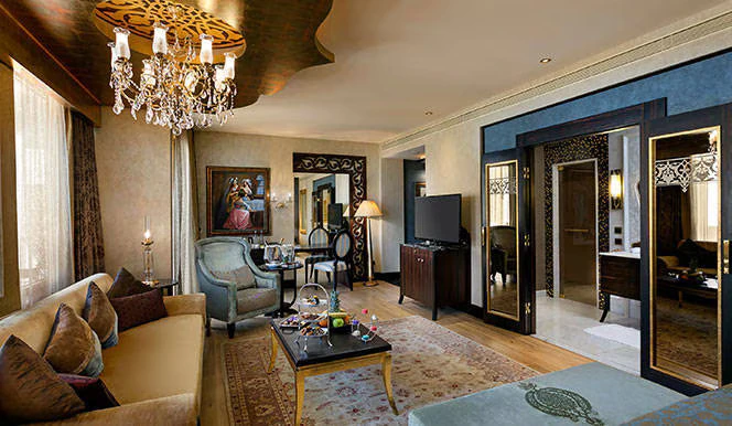 Deluxe Suite